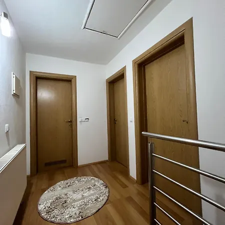 Sa Apartman Apartment